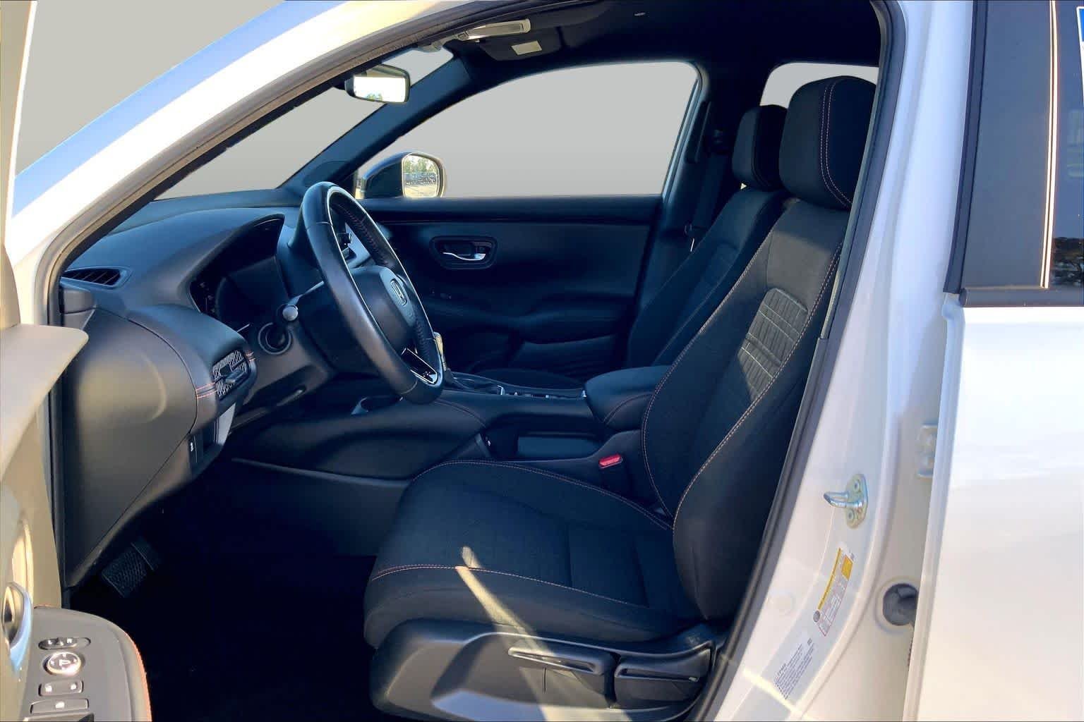 Used 2023 Platinum White Pearl Honda Sport image 8