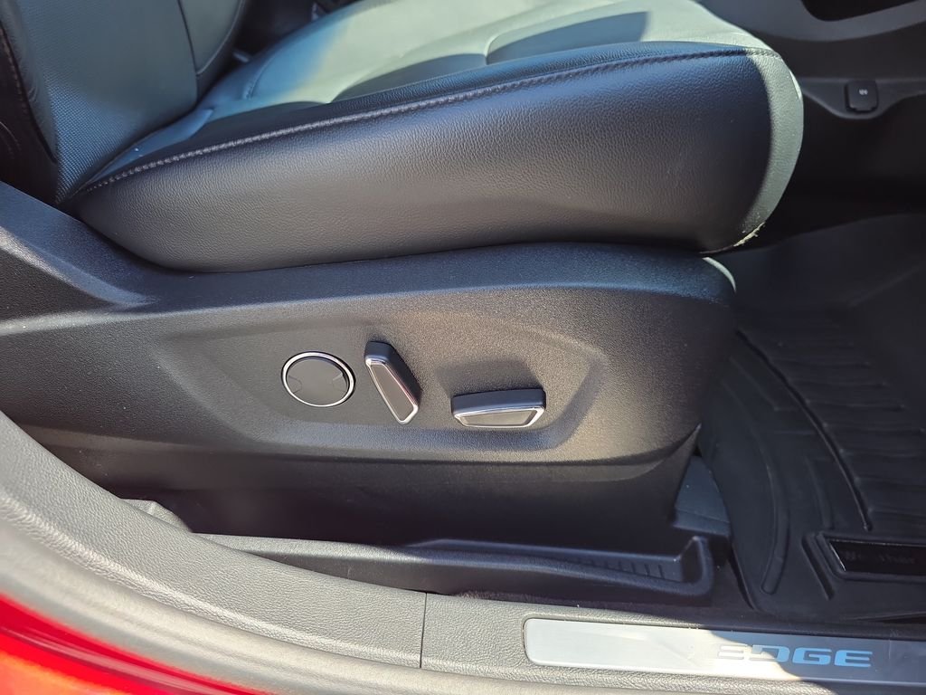 2018 Ford Edge Titanium - Photo 37