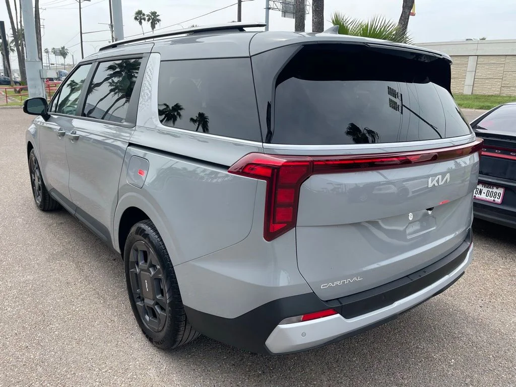 New 2026 White Kia EX image 5