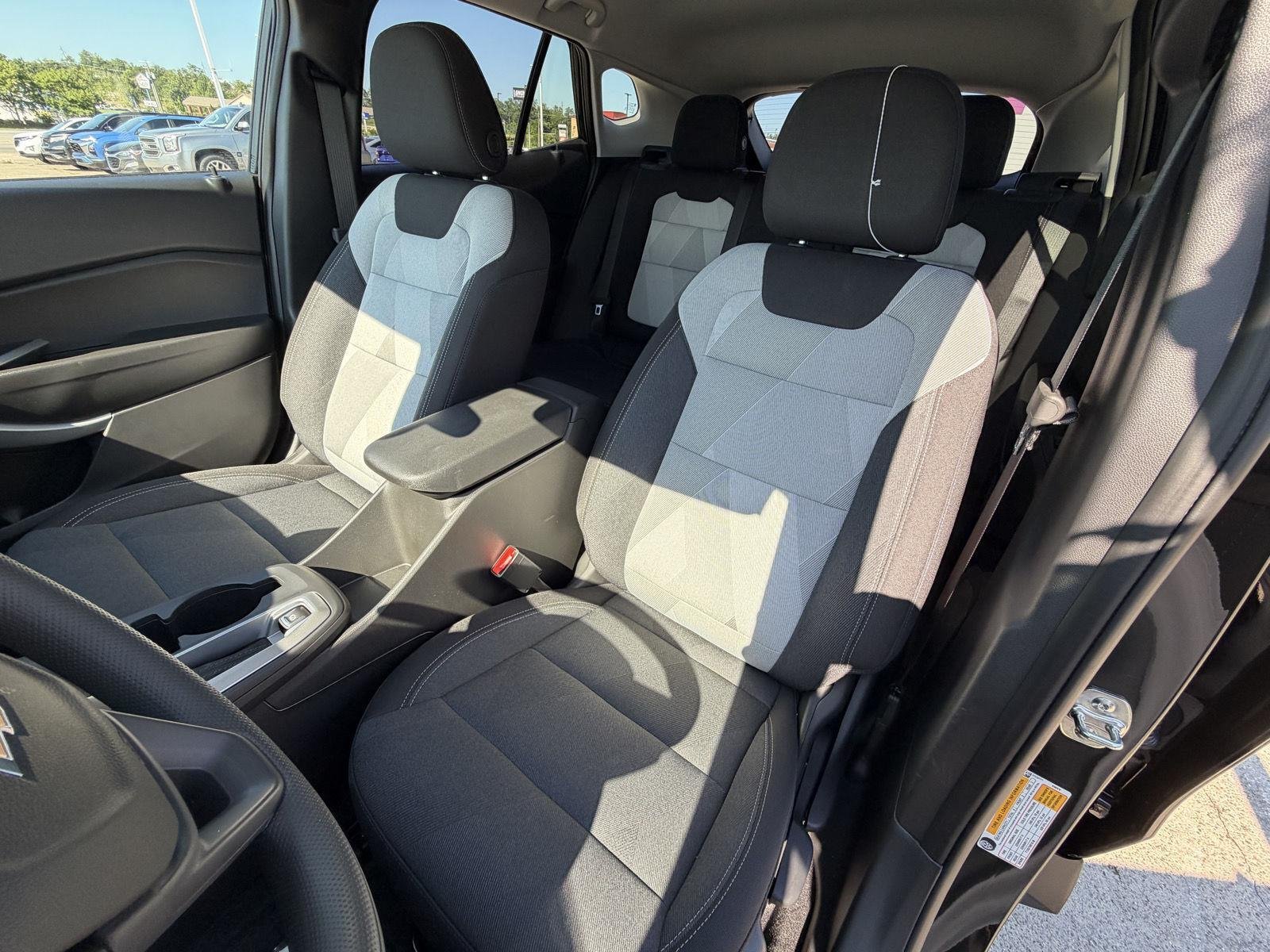 2026 Chevrolet Trax LS - Photo 19