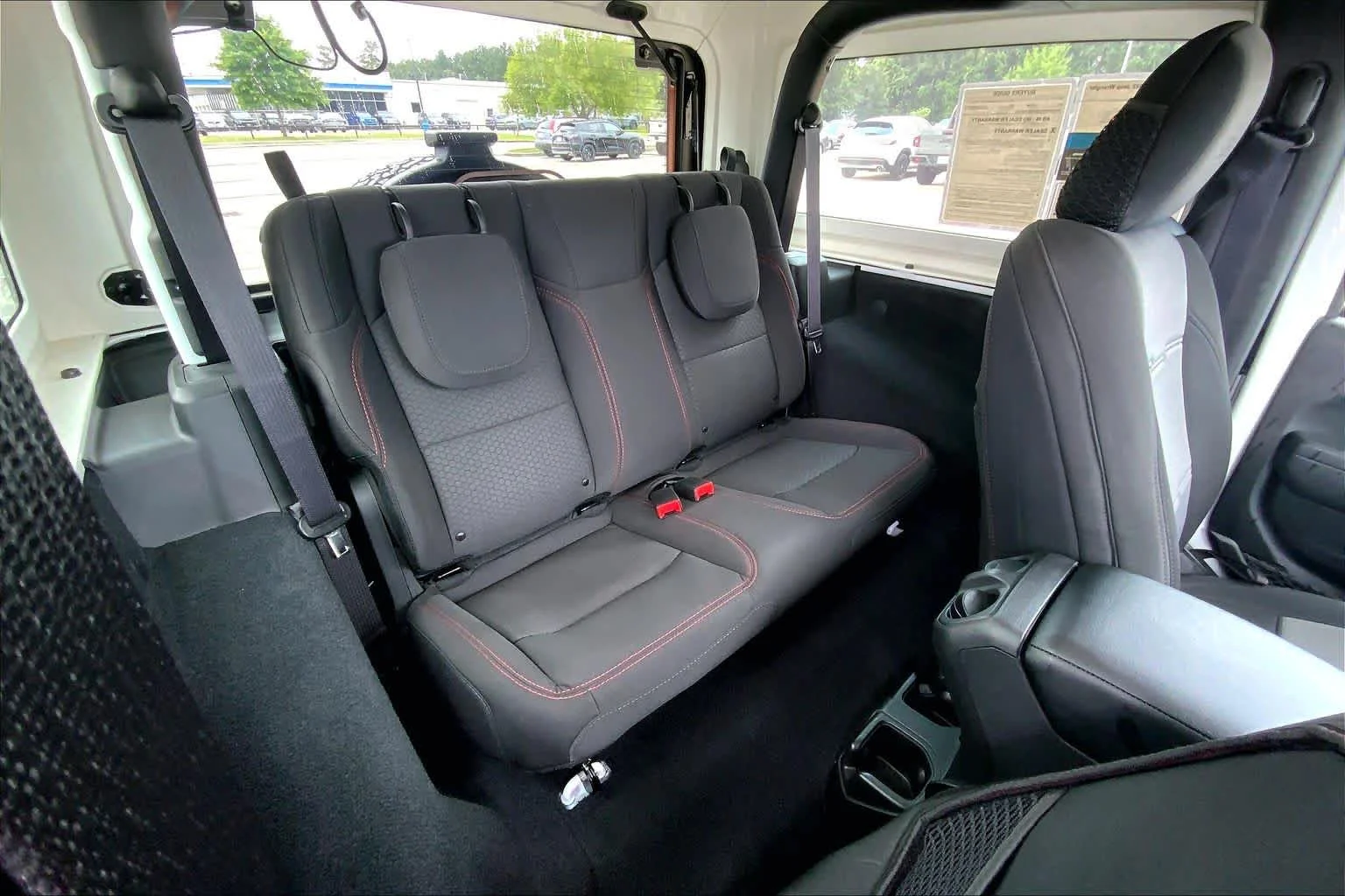 Used 2022 Bright White Clearcoat Jeep Rubicon image 16