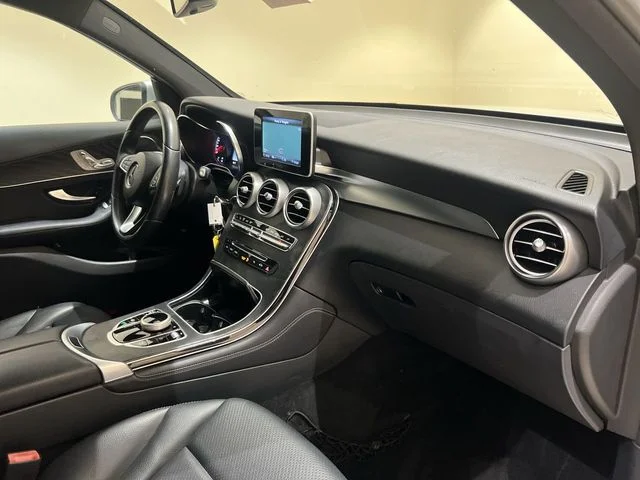 Used 2018 Iridium Silver Metallic Mercedes-Benz GLC 300 image 23