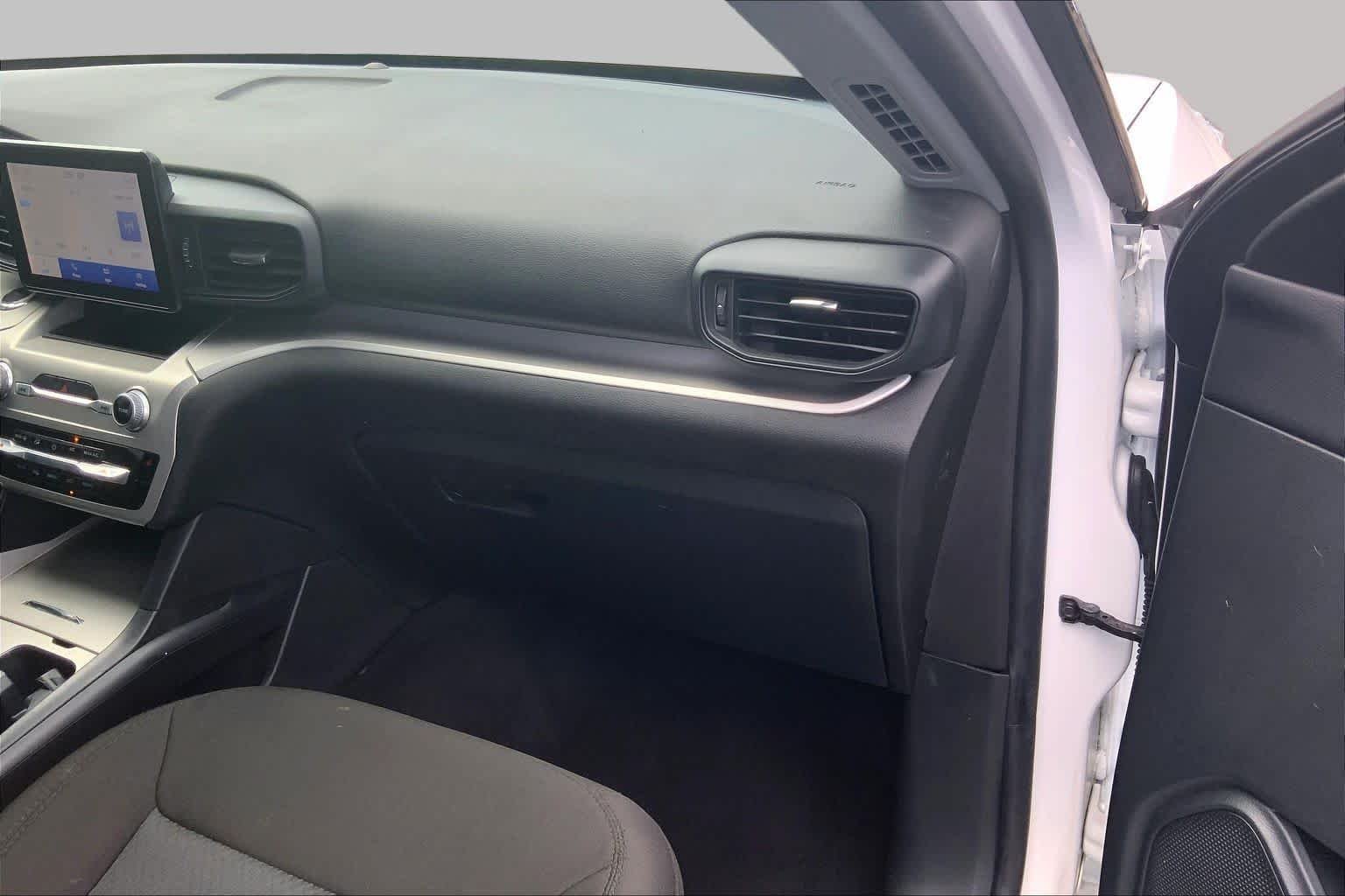 Used 2022 Oxford White Ford XLT image 19