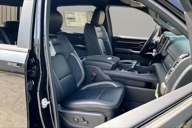 New 2026 Diamond Black Crystal Pearl-Coat Exterior Paint RAM RHO image 20