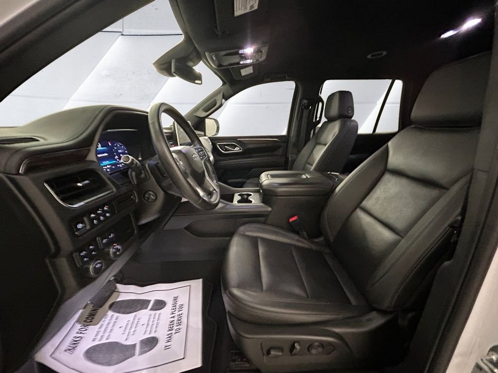 Used 2024 White Chevrolet Z71 image 7