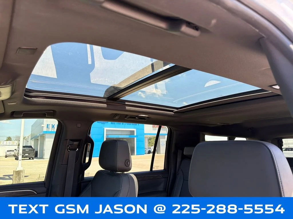 Used 2022 Summit White Chevrolet Z71 image 32