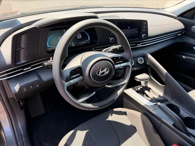Used 2025 Gray Hyundai SE image 6