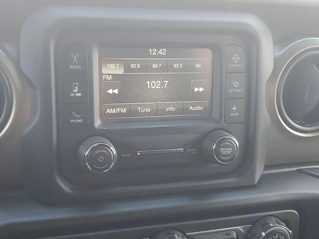 Used 2019 White Jeep Unlimited Sport image 23