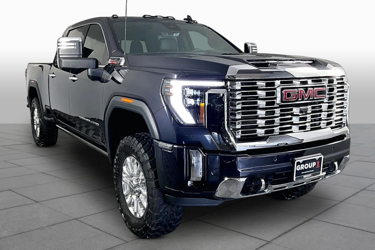 Used 2024 Titanium Rush Metallic GMC Denali image 3