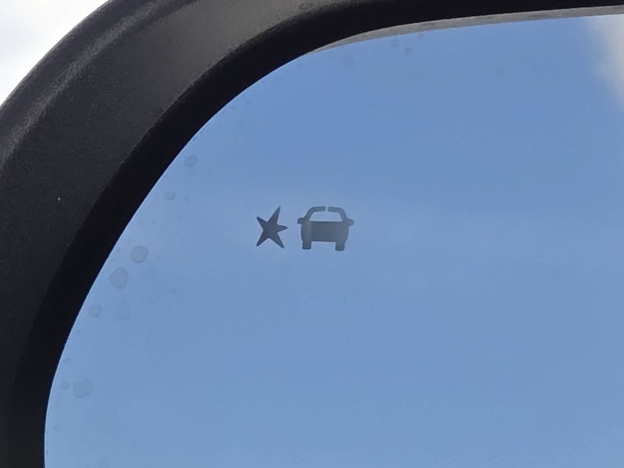 New 2026 Summit White GMC Elevation image 8