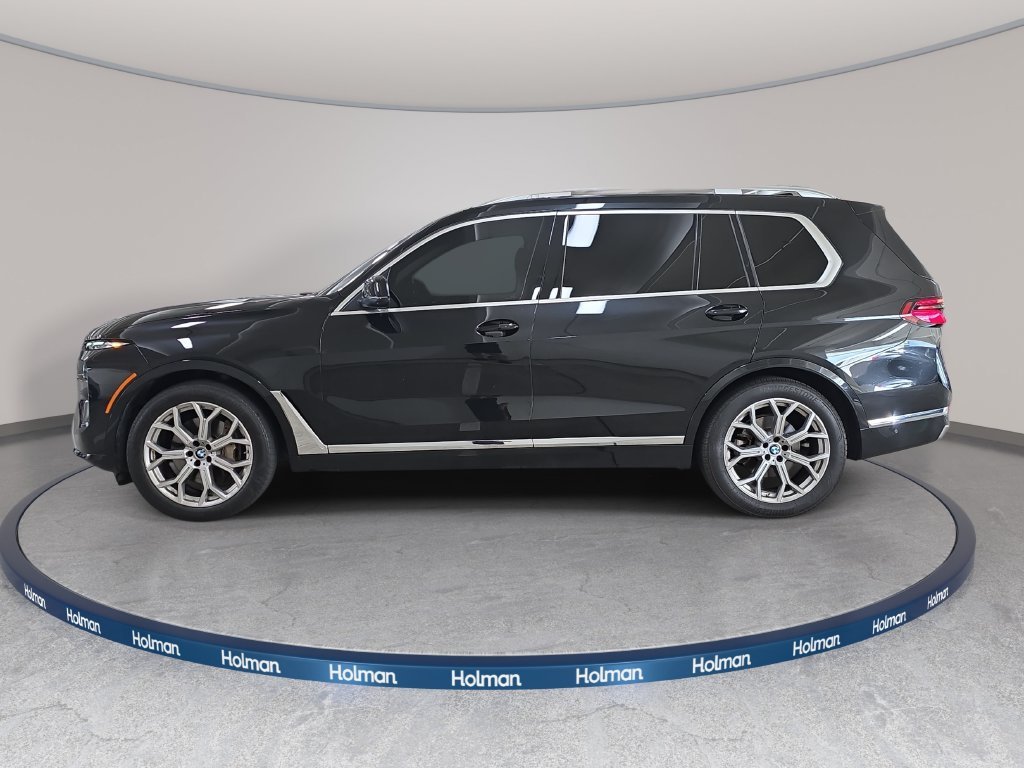 Used 2024 Black Sapphire Metallic BMW xDrive40i image 11