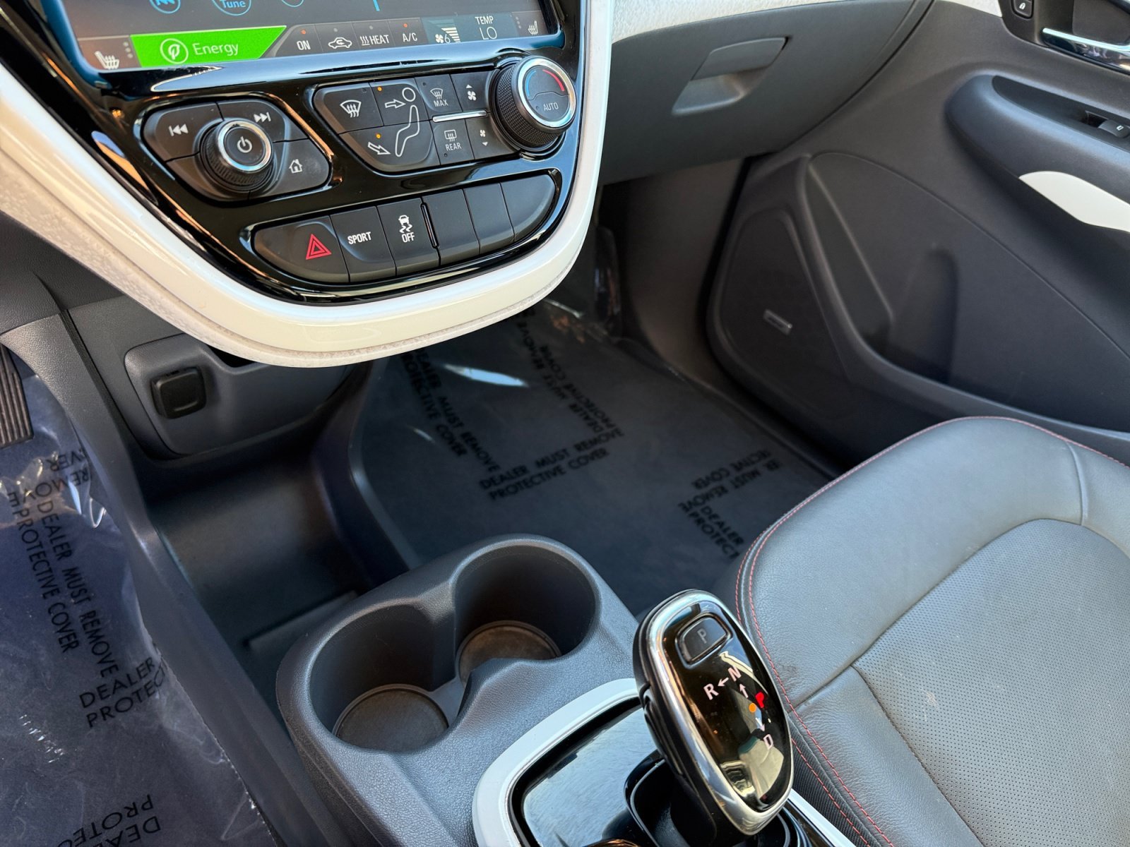 Used 2019 Silver Ice Metallic Chevrolet Premier image 13