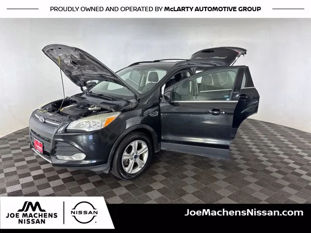 Used 2013 Black Ford SE image 13