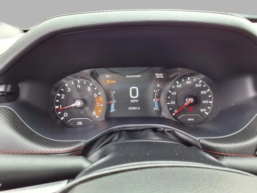 2025 Jeep Compass Trailhawk - Photo 16