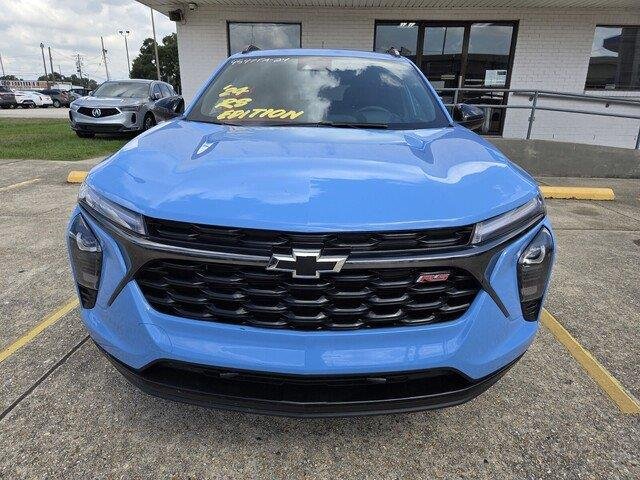 Used 2024 Fountain Blue Chevrolet 2RS image 7