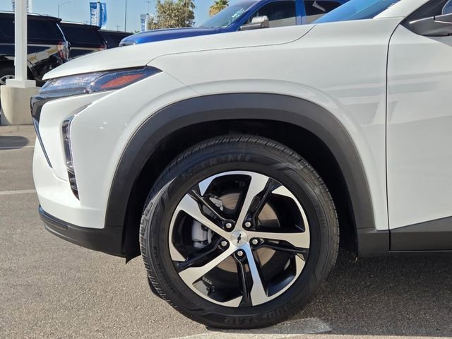 Certified Used 2024 Summit White Chevrolet 1RS image 9