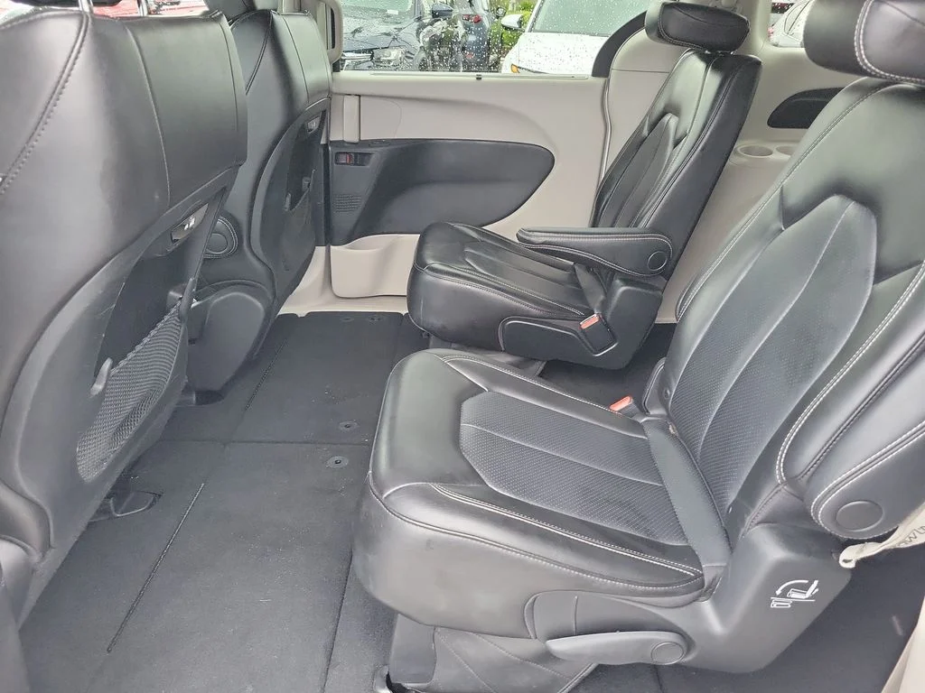Used 2023 White Chrysler Touring L image 12