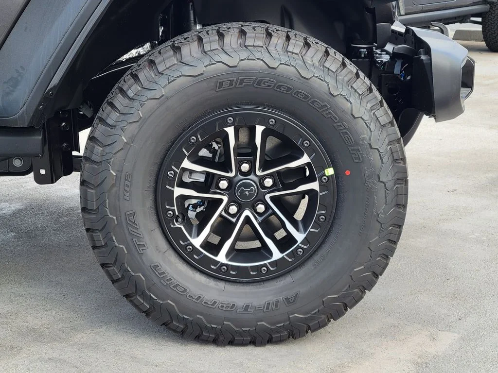 New 2026 Granite Crystal Metallic Clear-Coat Exterior Paint Jeep Willys image 23