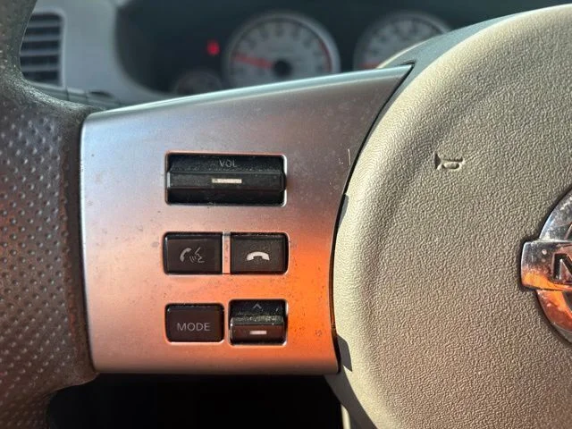 Used 2019 Red Nissan Desert Runner image 16