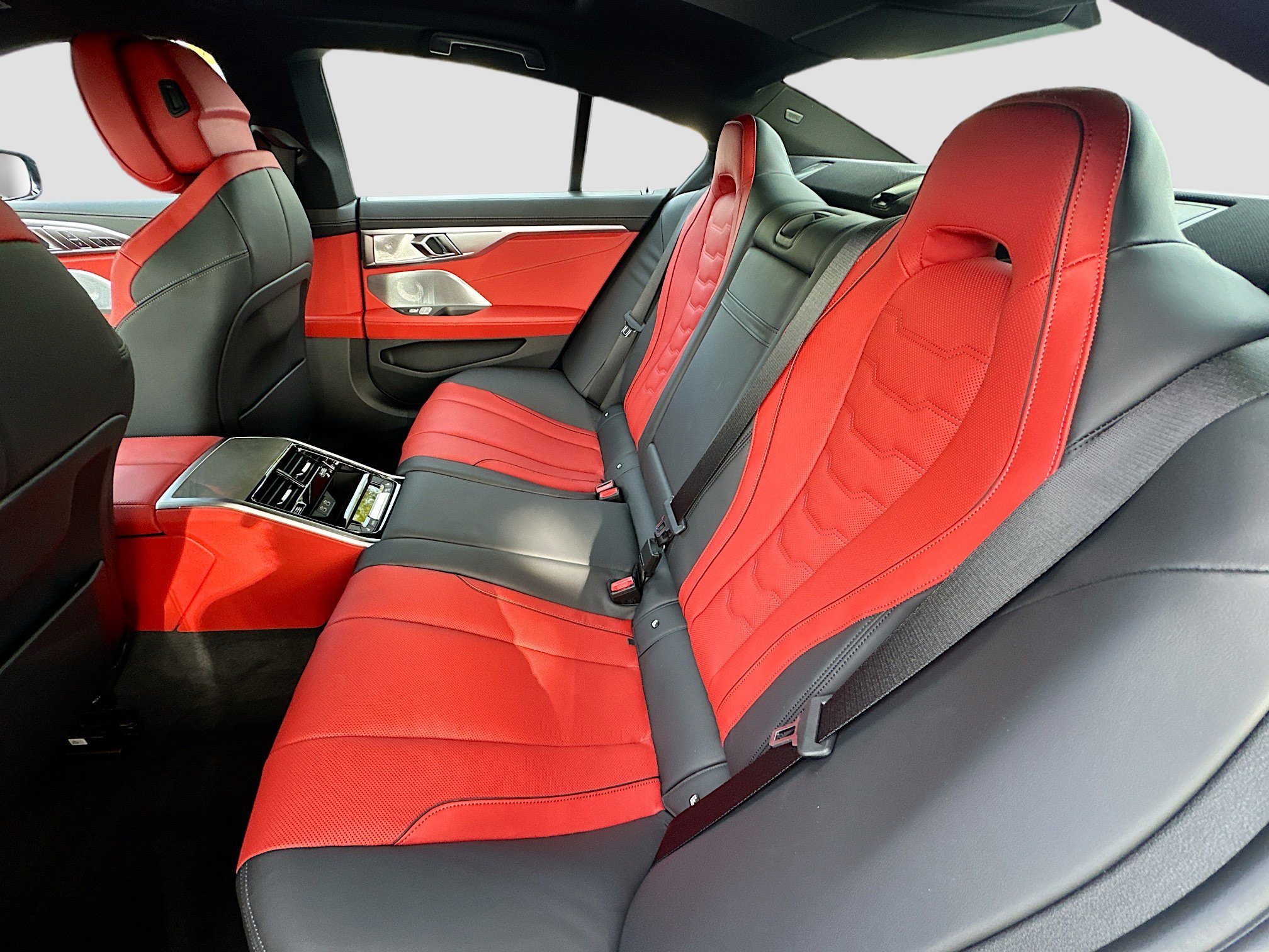 2026 BMW 8 Series 840i - Photo 21