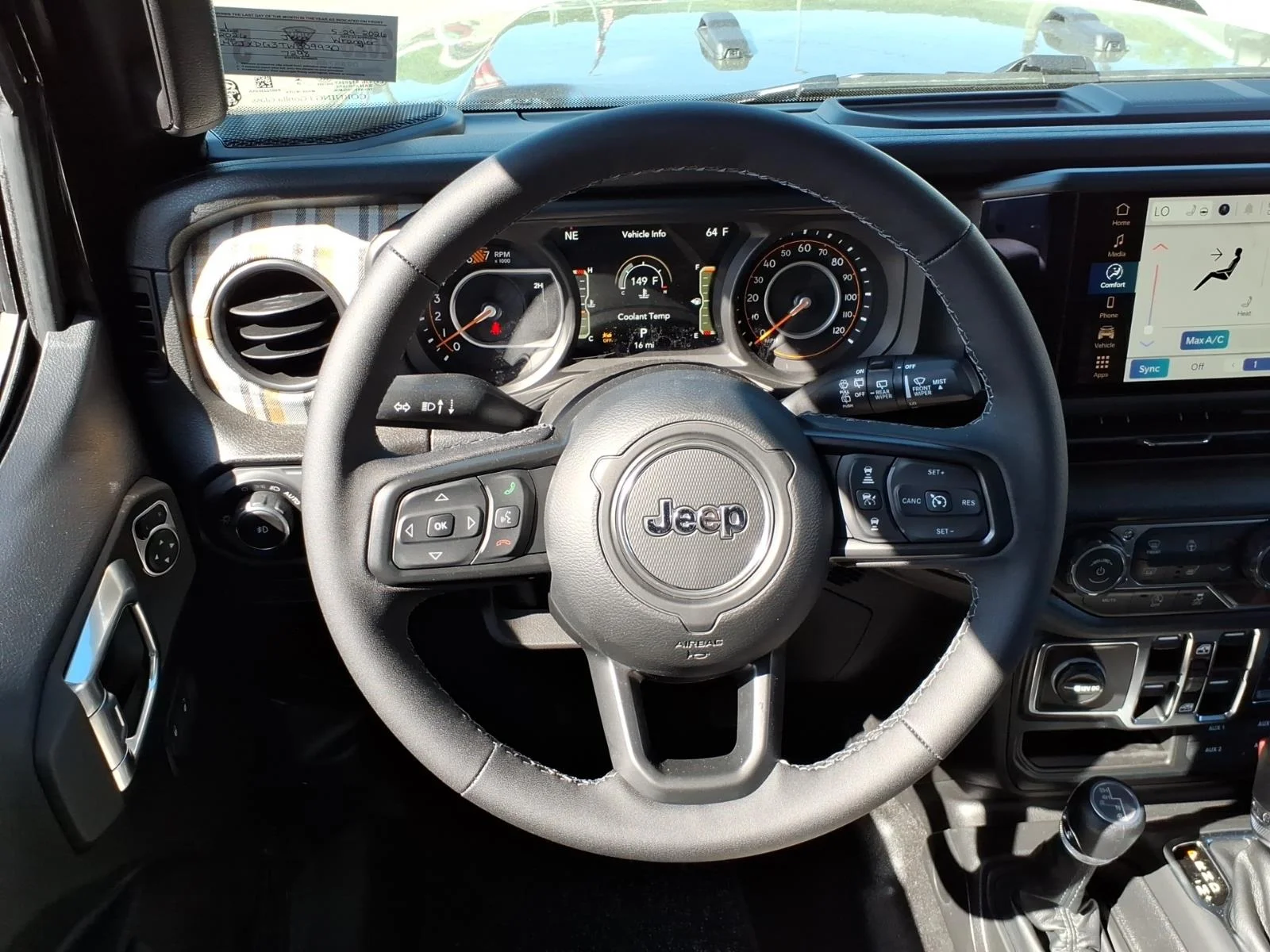 New 2026 Black Clear-Coat Exterior Paint Jeep 85th Anniversary Edition image 8