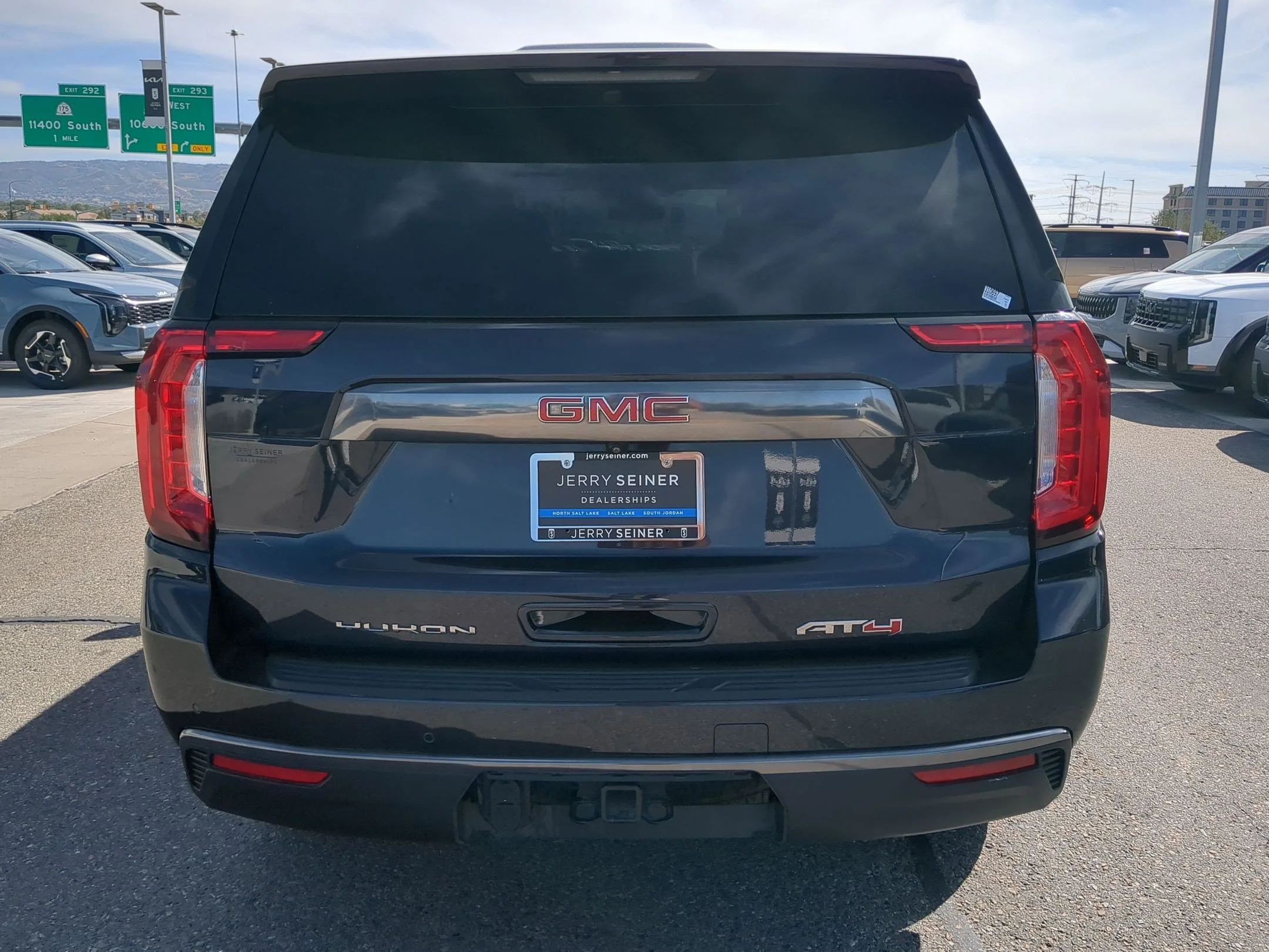 Used 2023 Onyx Black GMC AT4 image 5