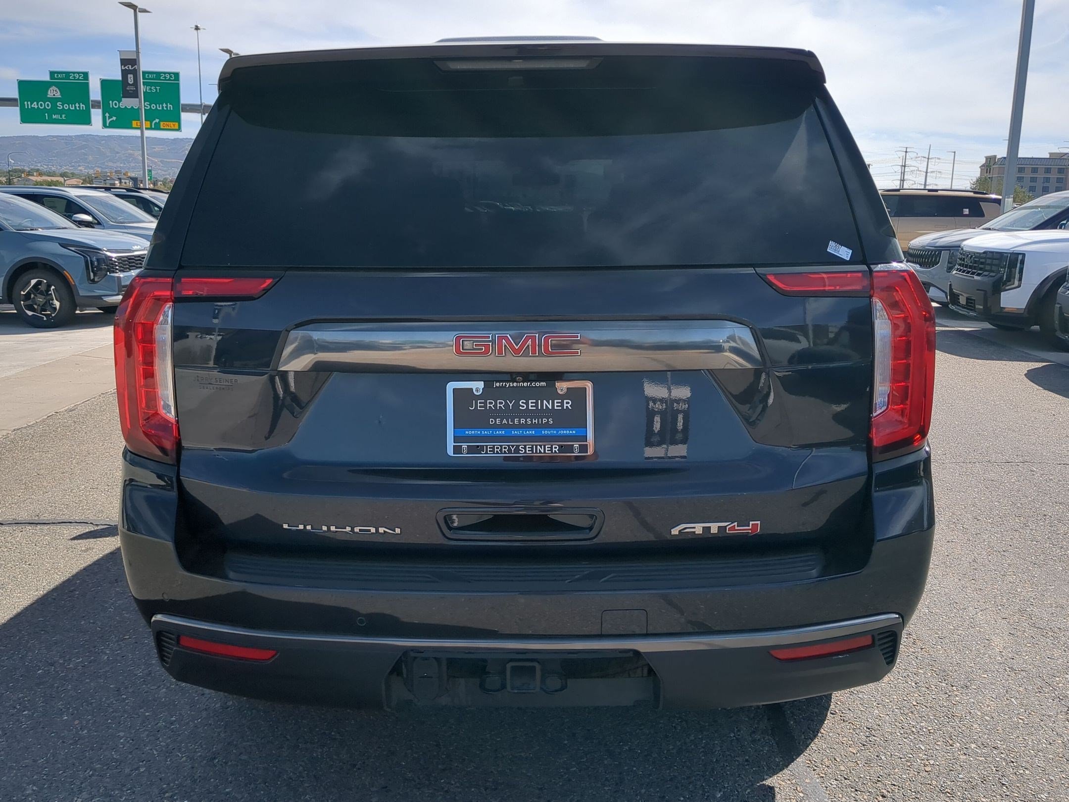 Used 2023 Onyx Black GMC AT4 image 5