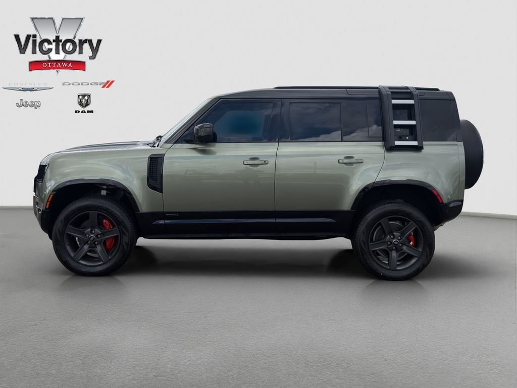 Used 2023  Land Rover X image 3