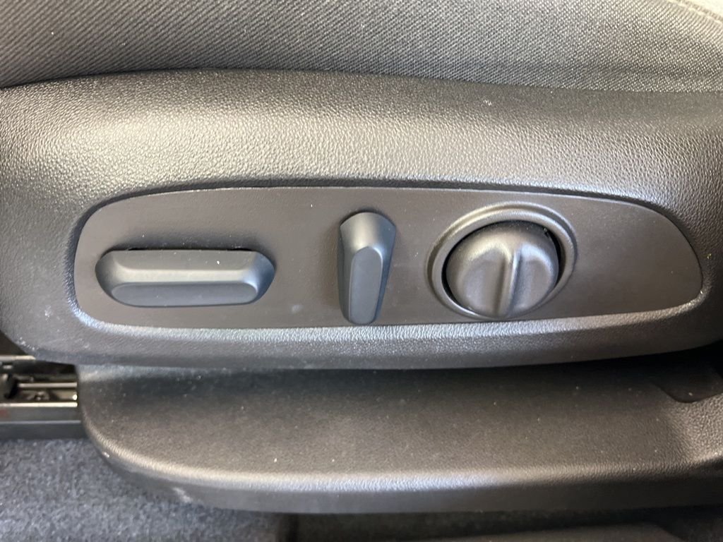 Used 2023 White Chevrolet LS image 7