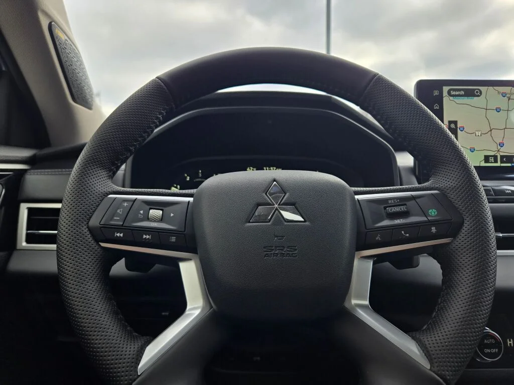 New 2026 Gray Mitsubishi SE image 30