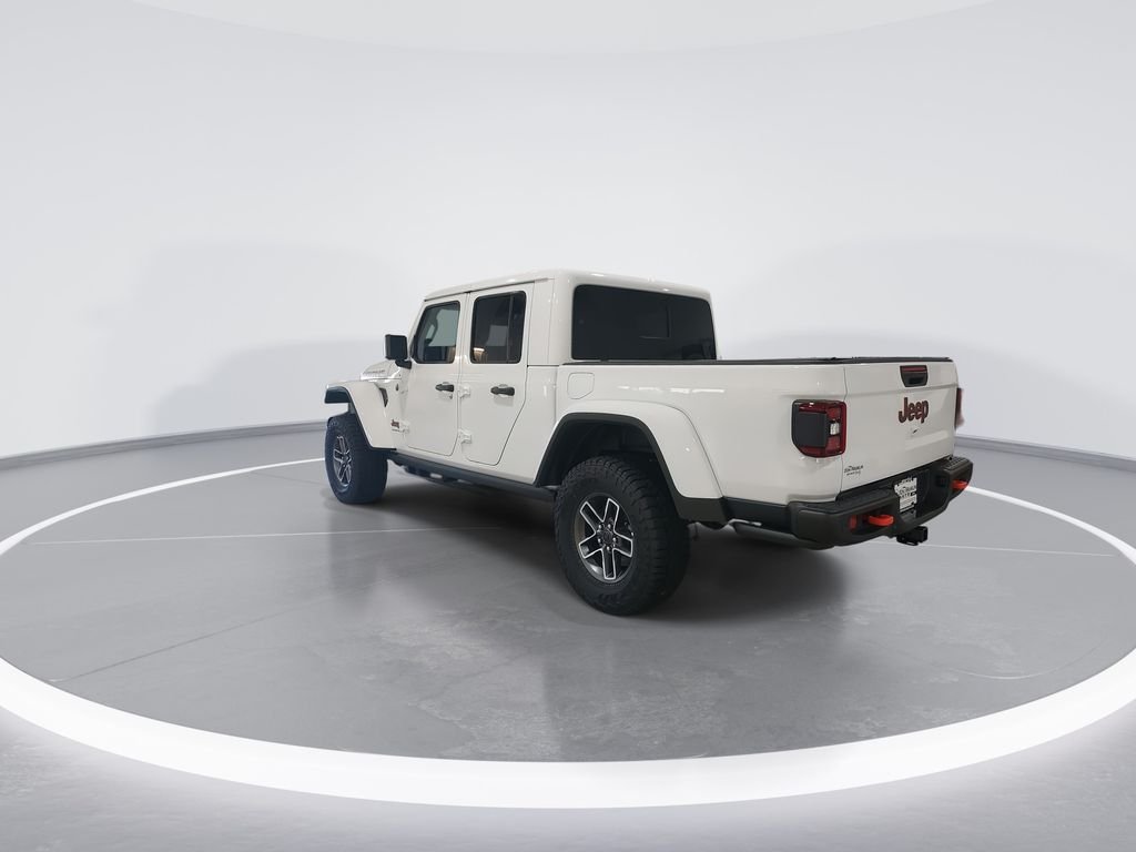 New 2026 Bright White Clear-Coat Exterior Paint Jeep Mojave X image 6