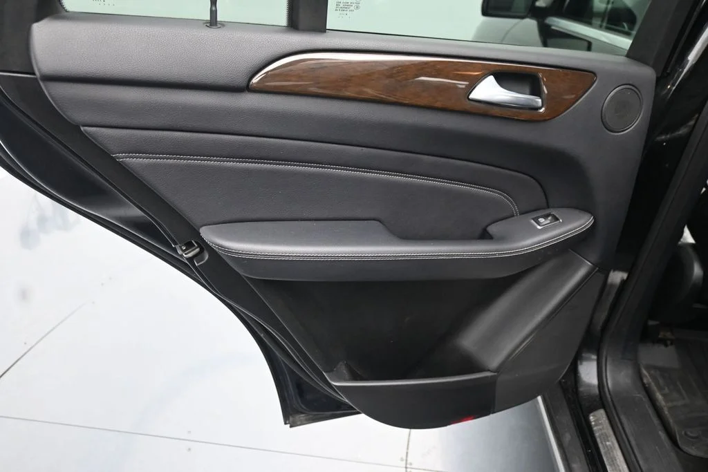 Used 2015  Mercedes-Benz ML 350 image 17