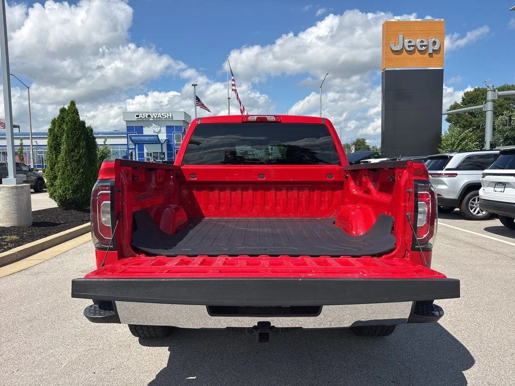Used 2018 Cardinal Red GMC SLT image 5