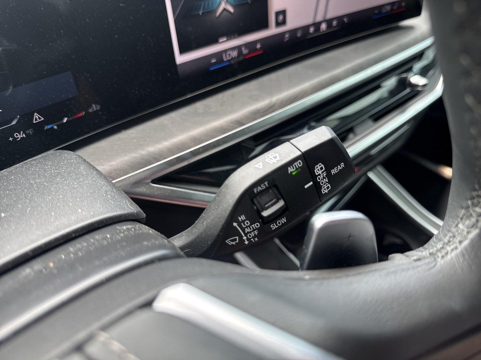 Used 2026 Skyscraper Grey Metallic BMW sDrive40i image 24
