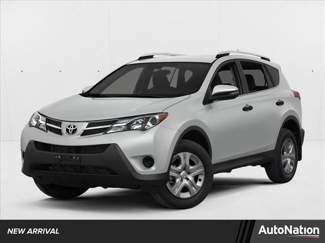 Used 2014  Toyota XLE image 1
