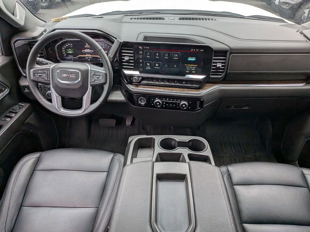 Used 2024 White GMC Elevation image 24