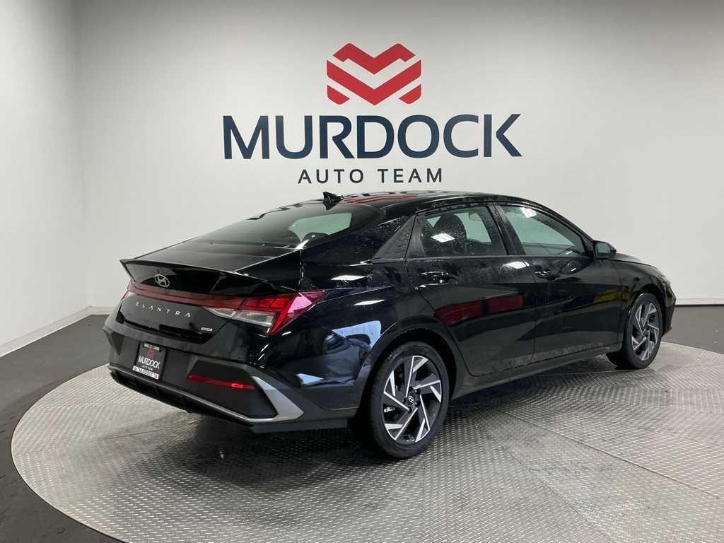 New 2025 Abyss Black Hyundai SEL Sport image 14
