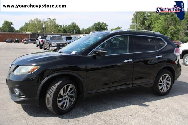 Used 2015 Black Nissan SL image 2
