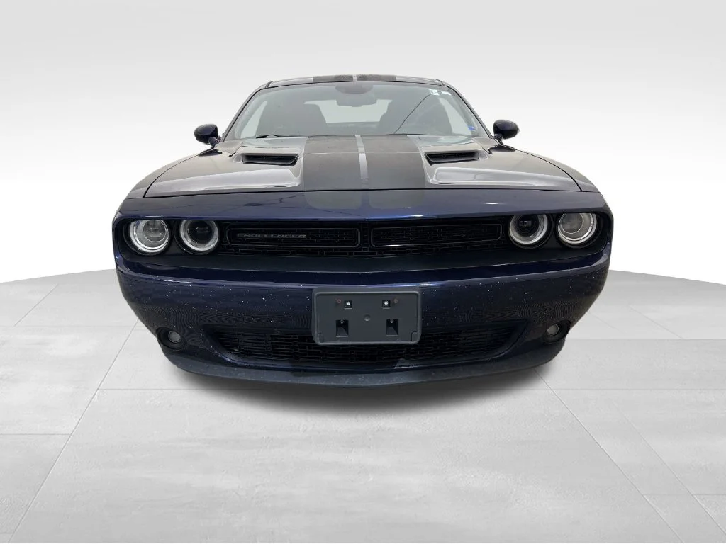 Used 2016 Blue Dodge SXT image 9