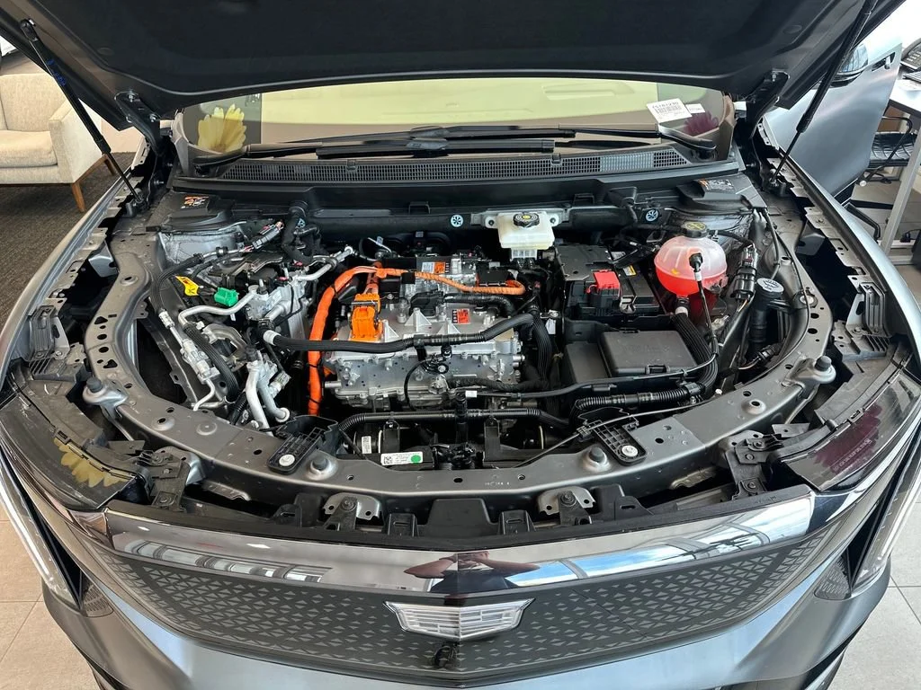 2026 Cadillac OPTIQ V-Series - Photo 12
