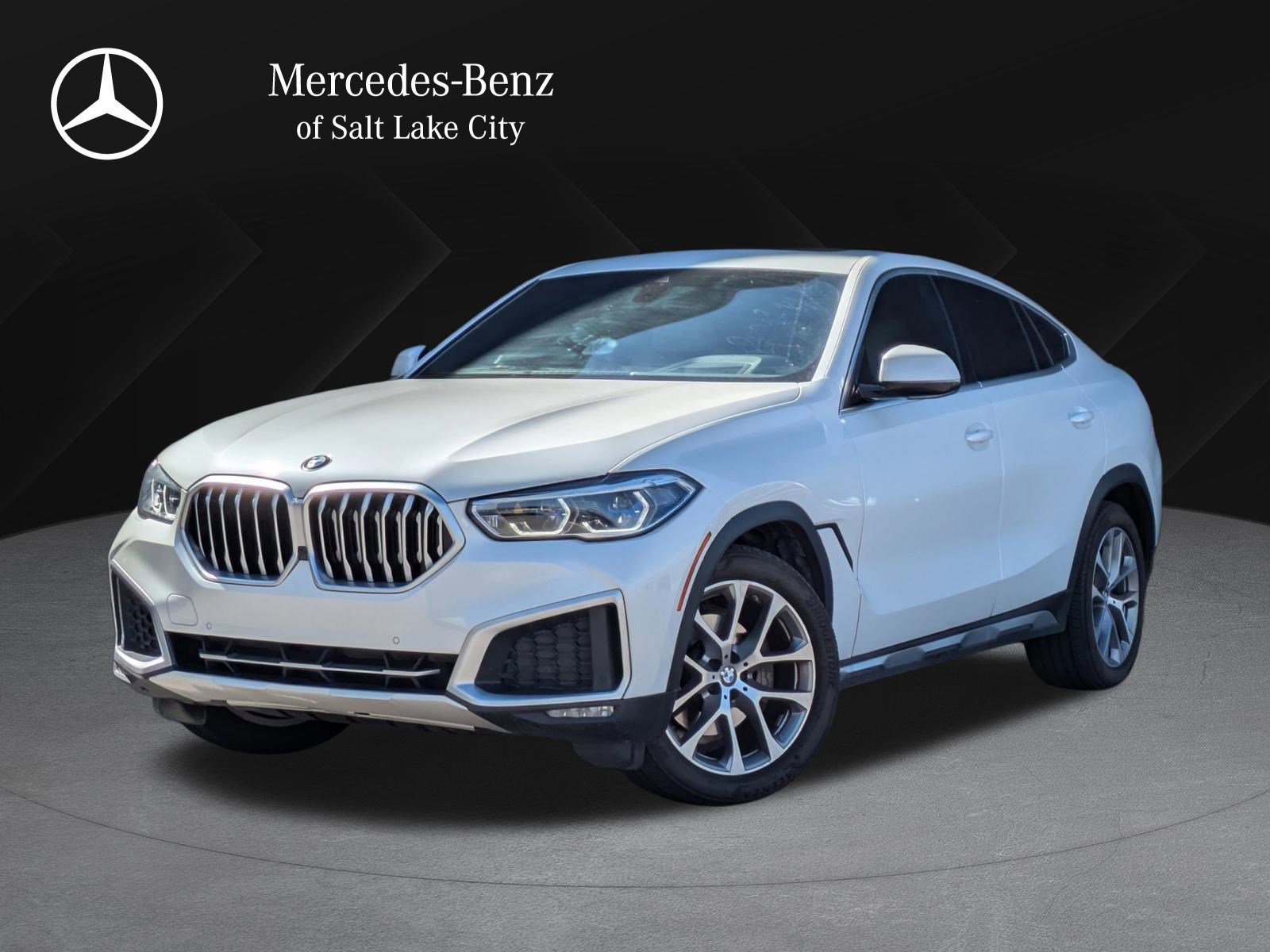 2021 BMW X6 xDrive40i's photo