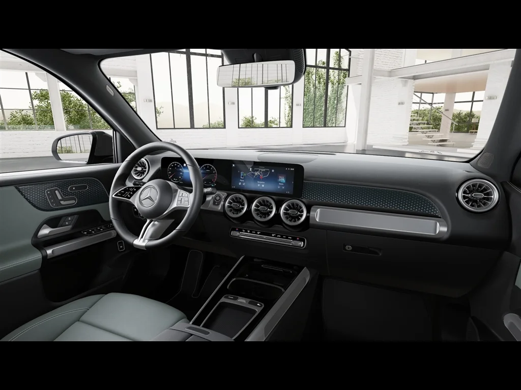New 2026 Mountain Grey Metallic Mercedes-Benz GLB 250 4MATIC® image 41