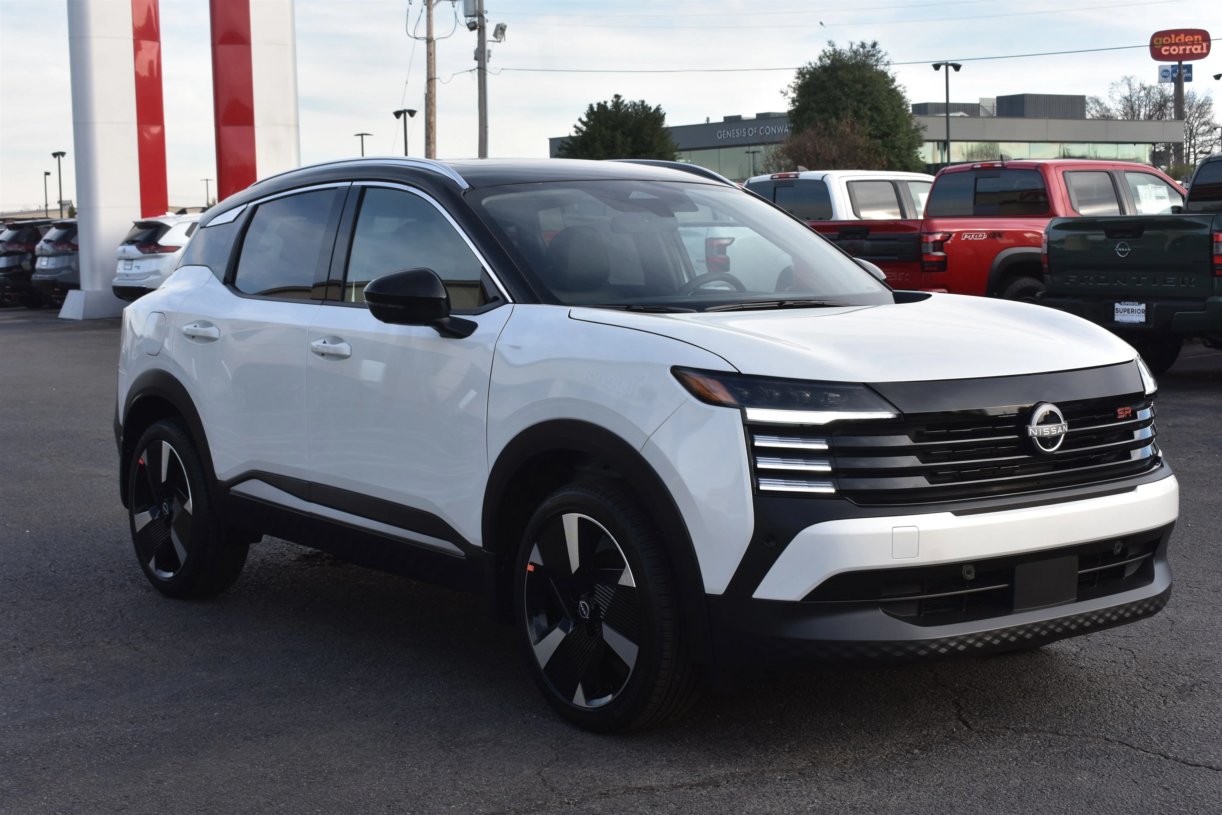 New 2026 Aspen White Tricoat/Super Black Nissan SR image 3