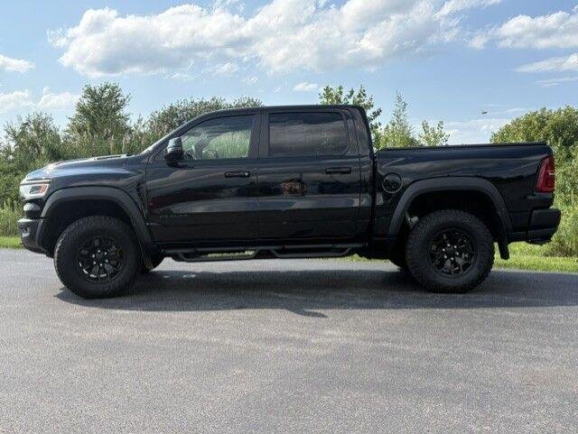 Used 2025 Diamond Black Crystal Pearlcoat Ram RHO image 8