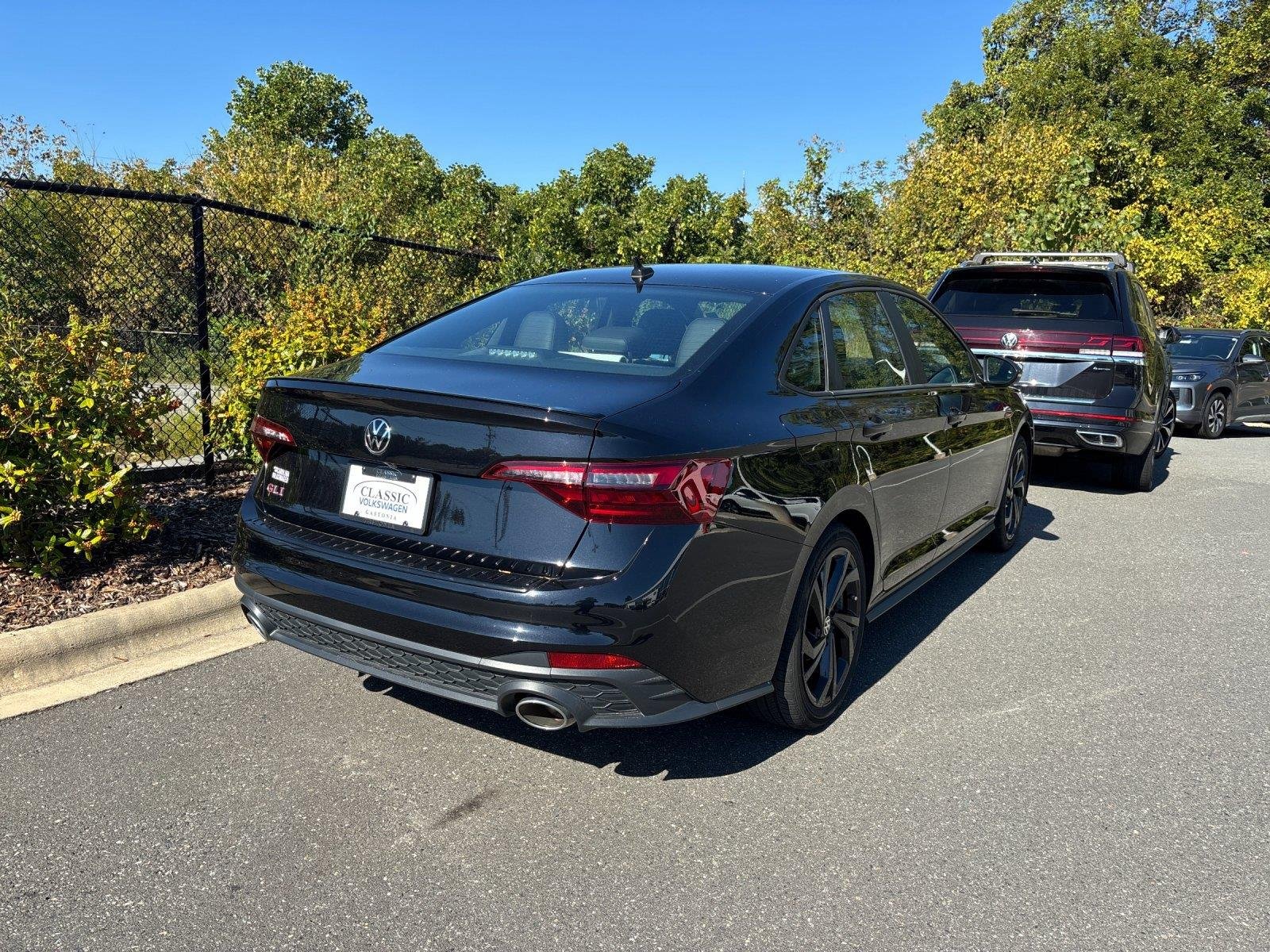 Used 2024 Deep Black Pearl Volkswagen Autobahn image 5