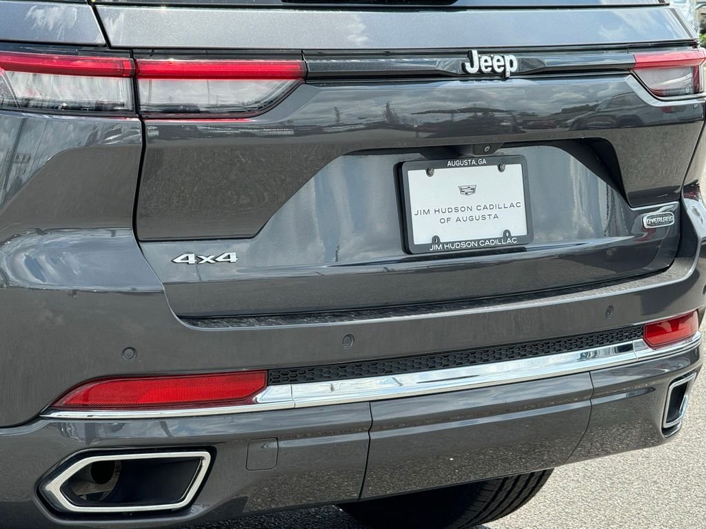 Used 2022 Gray Jeep Overland image 9