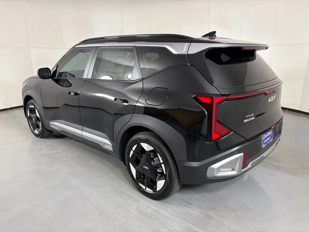 New 2027 Aurora Black Pearl Kia EX image 6