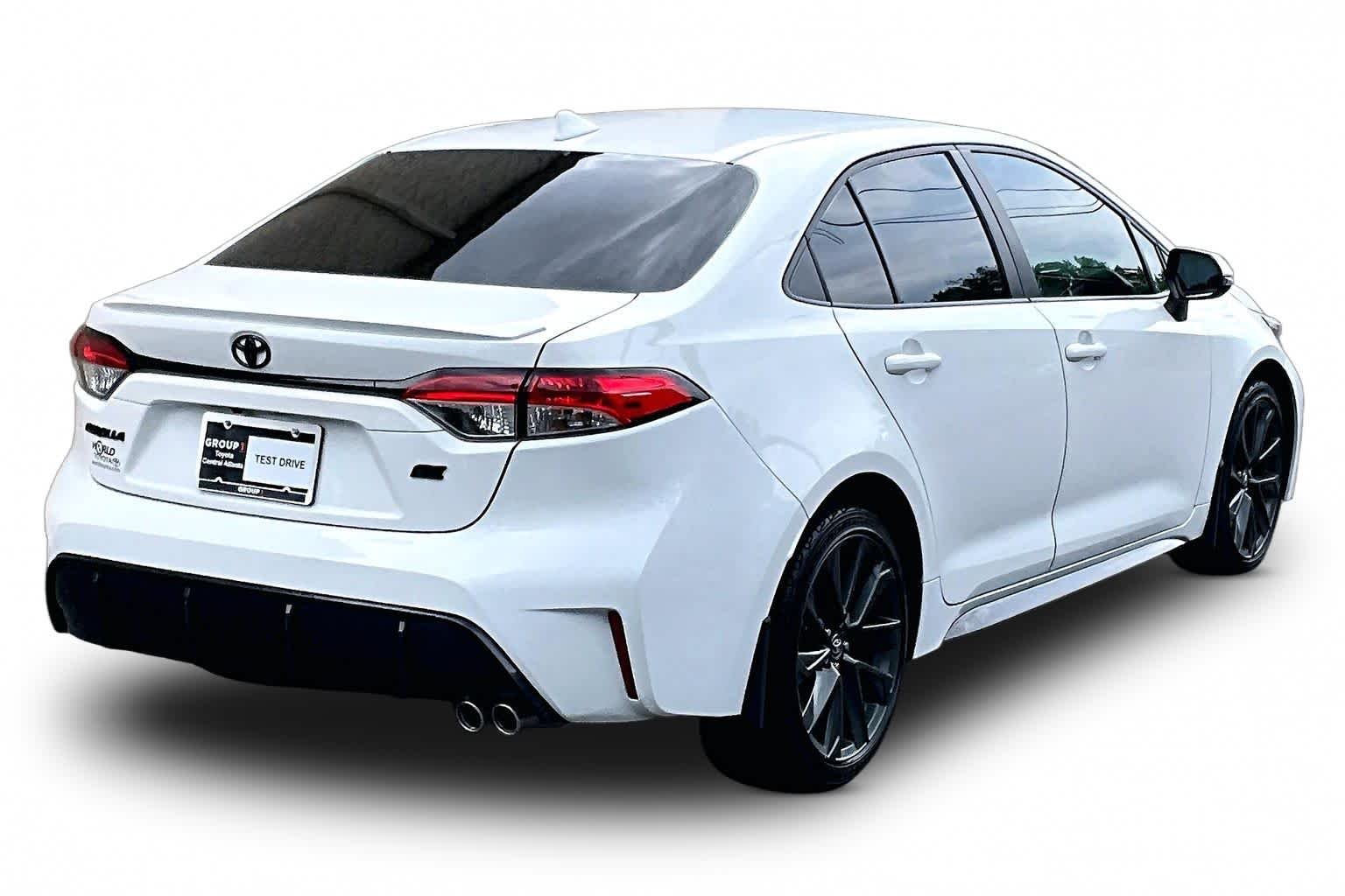 Used 2024 Ice Cap Toyota SE image 13