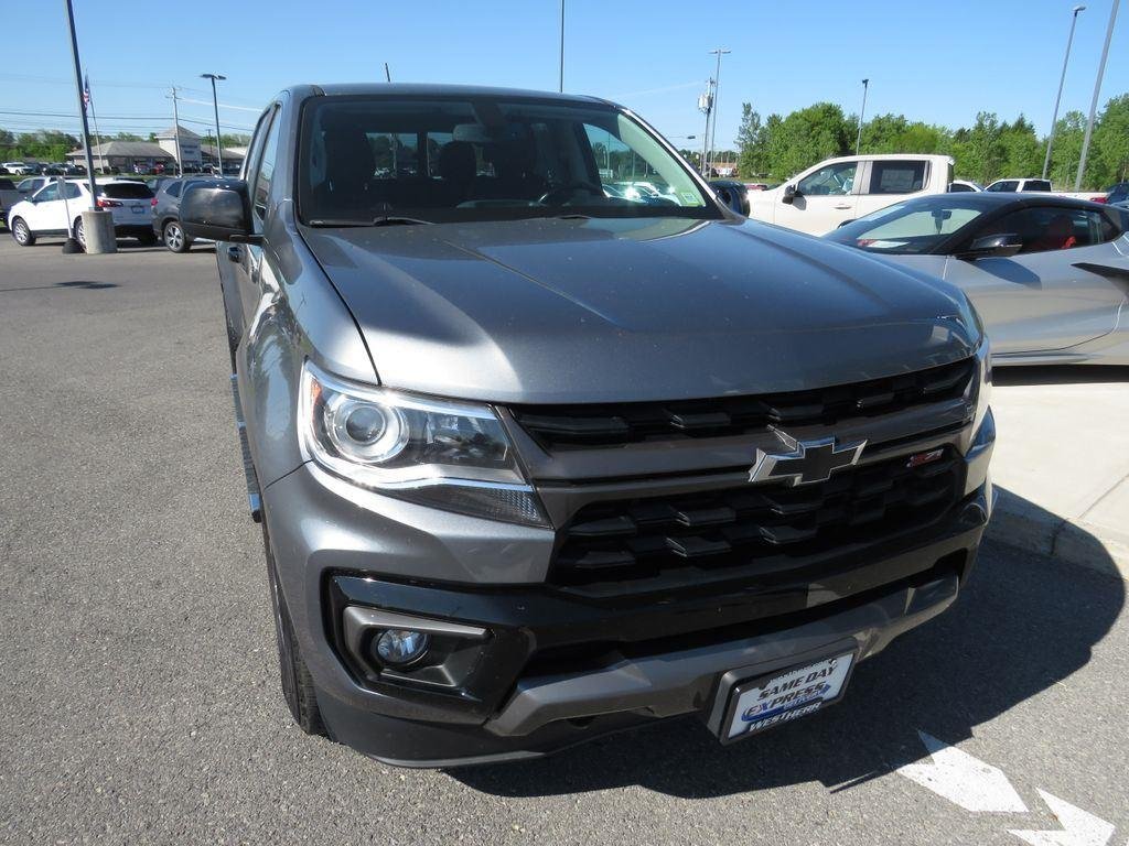Used 2021 Steel Metallic Chevrolet Z71 image 4
