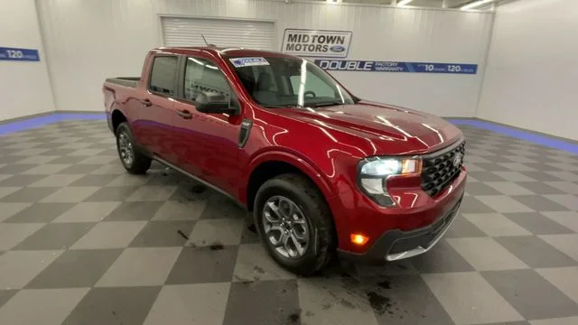 New 2026 Ruby Red Metallic Tinted Clearcoat Ford XLT image 2